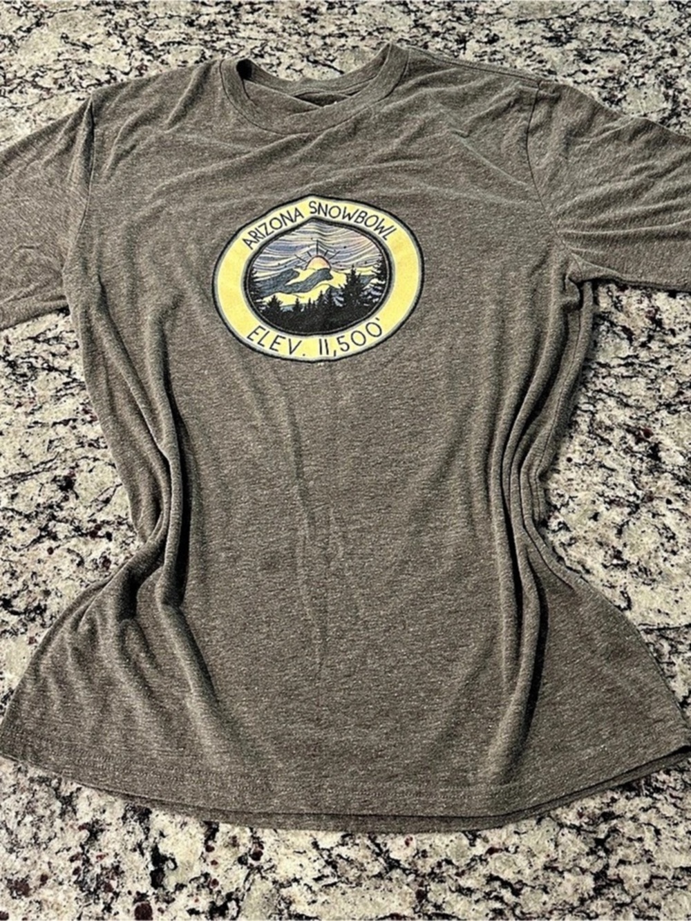 Rue 84 Arizona Snowbowl Elev. 11500 Graphic Tee Graphic Tee Gray Size Medium